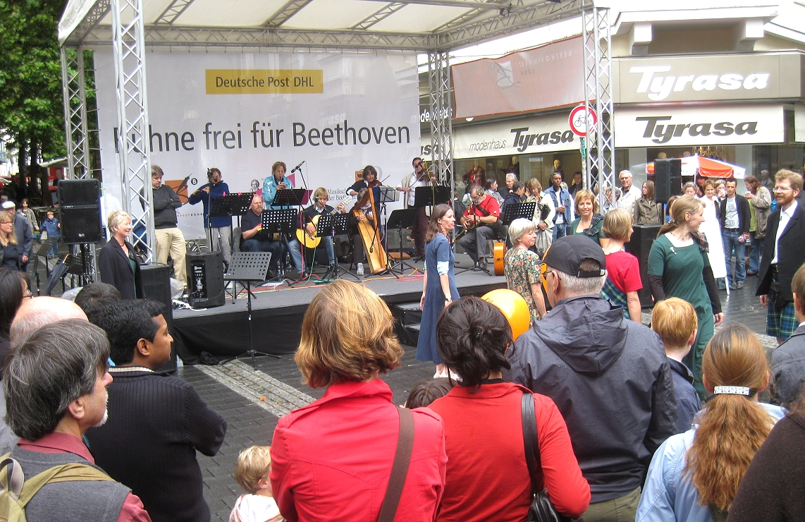 Tanzaufführung in der Poststraße bei „Bühne frei für Beethoven“, 2009